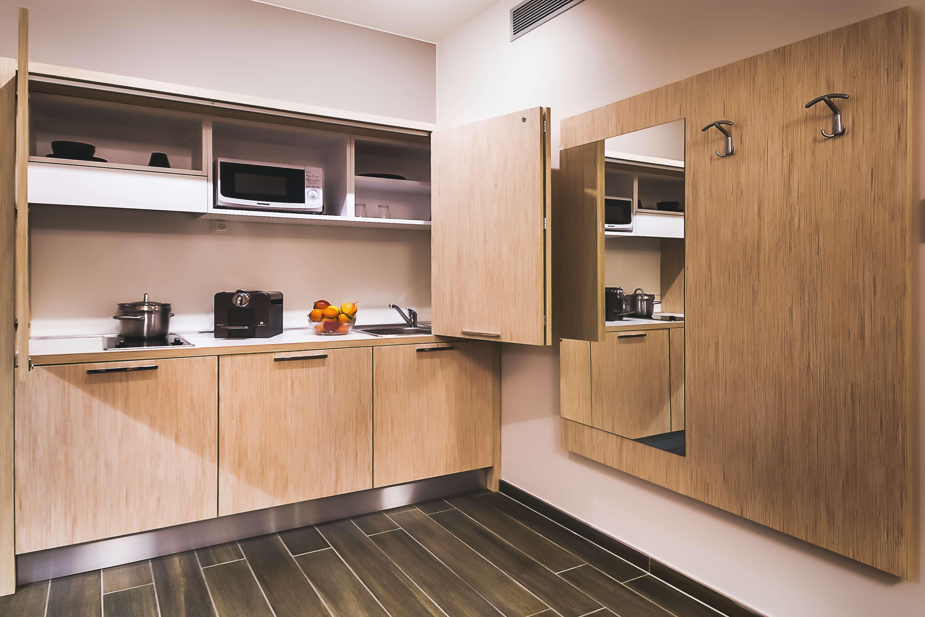 Ibis Styles Charleroi Airport Aero 44 Ξενοδοχείο Εξωτερικό φωτογραφία