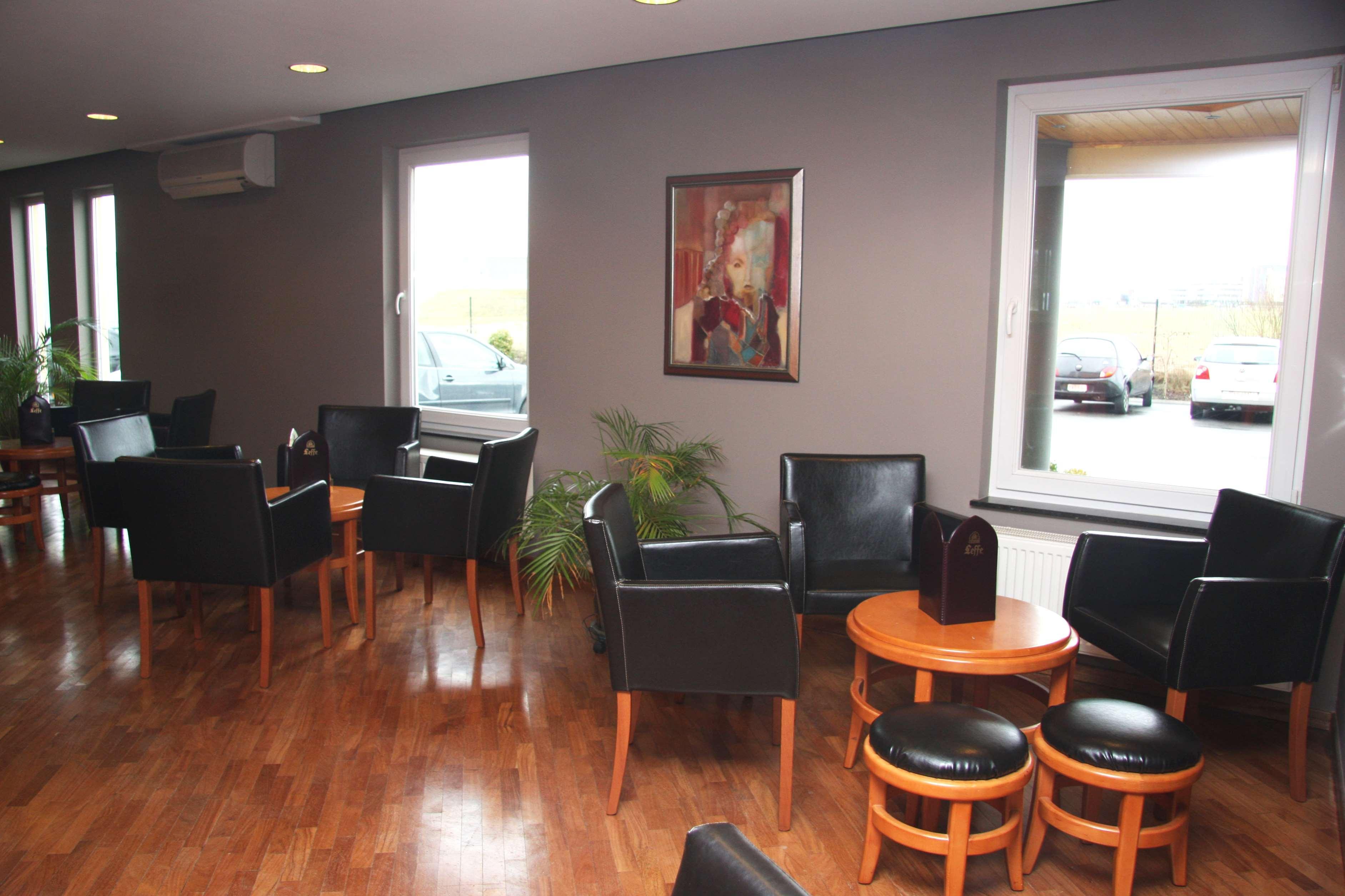 Ibis Styles Charleroi Airport Aero 44 Ξενοδοχείο Εξωτερικό φωτογραφία