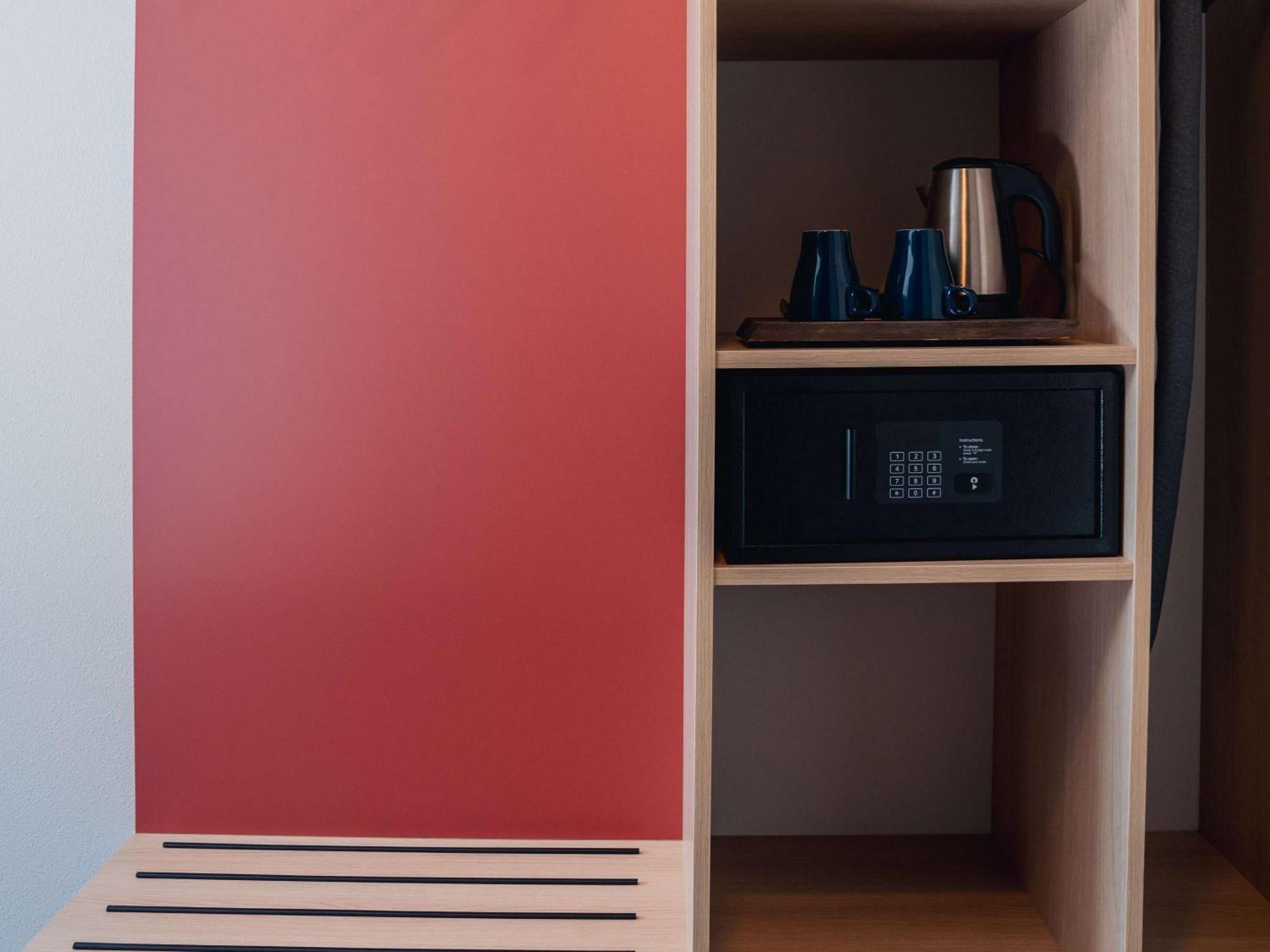Ibis Styles Charleroi Airport Aero 44 Ξενοδοχείο Εξωτερικό φωτογραφία