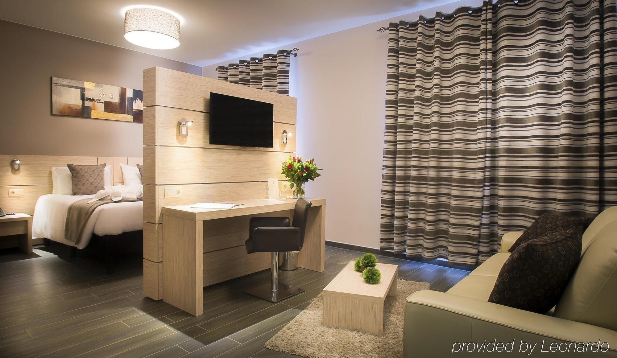 Ibis Styles Charleroi Airport Aero 44 Ξενοδοχείο Εξωτερικό φωτογραφία